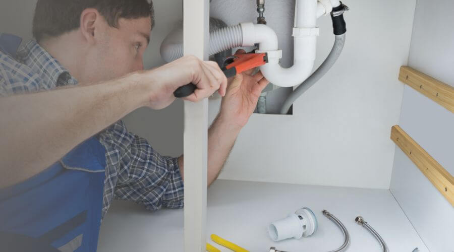 Professional Leak Detection Services in Houstonia, MO